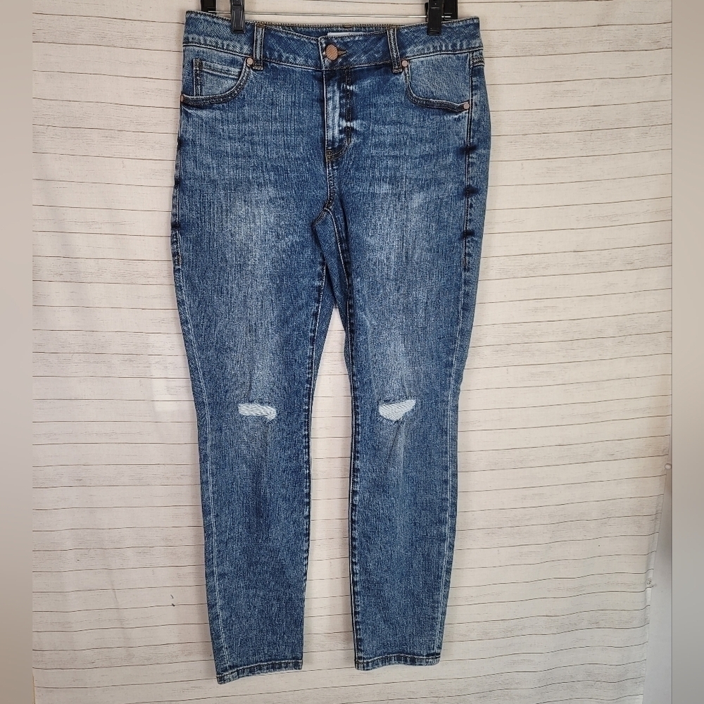 CAbi Vintage Wash Skinny Jeans, sz 10